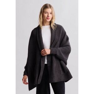 Barefoot Dreams Carbon Cozychic Blanket Wrap OS